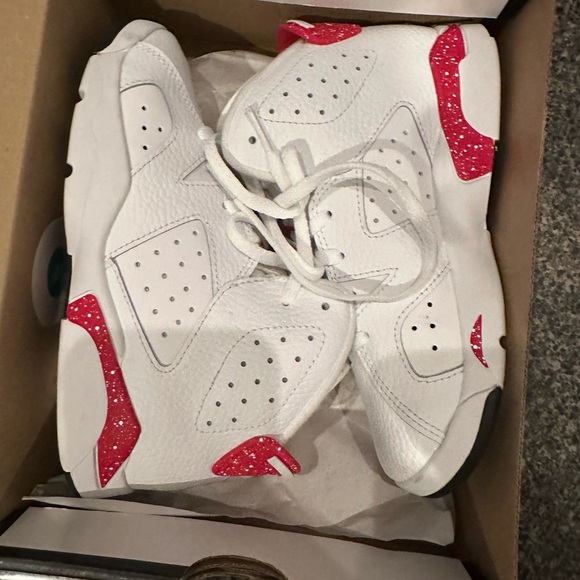 6 Pairs of Boys Shoes - Picture 5 of 7